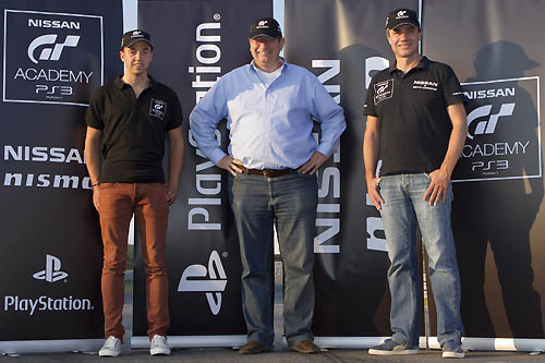 Nissan Dennis van de Laar Bart van Thienen en Sandor van Es